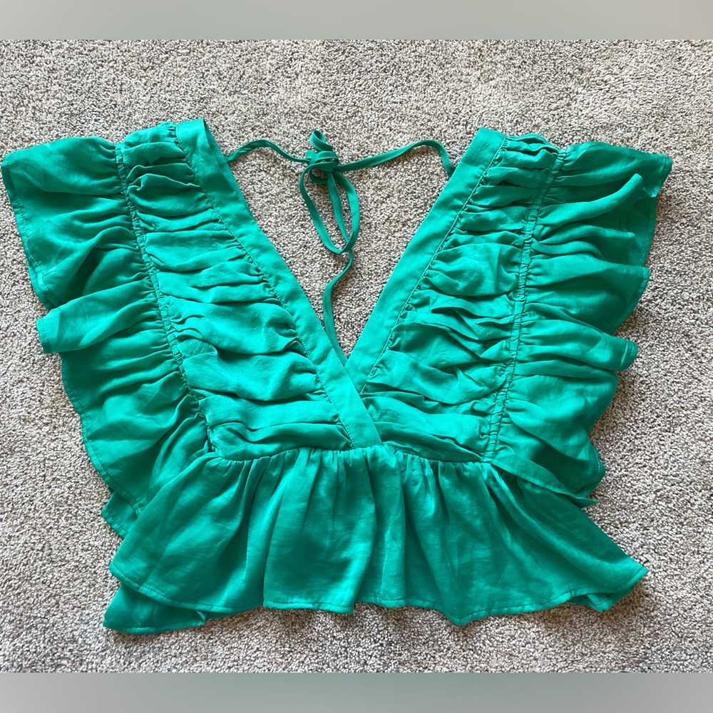 Womens Vici Elegant Green Ruffled Crop Top- Size Medium